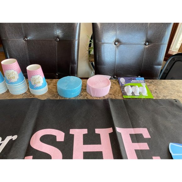 New Gender Reveal Party Celebration Kit Boy/Girl - Picture 5 of 7